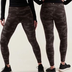 Athleta Rainier Reflective Tight Size Small Petite